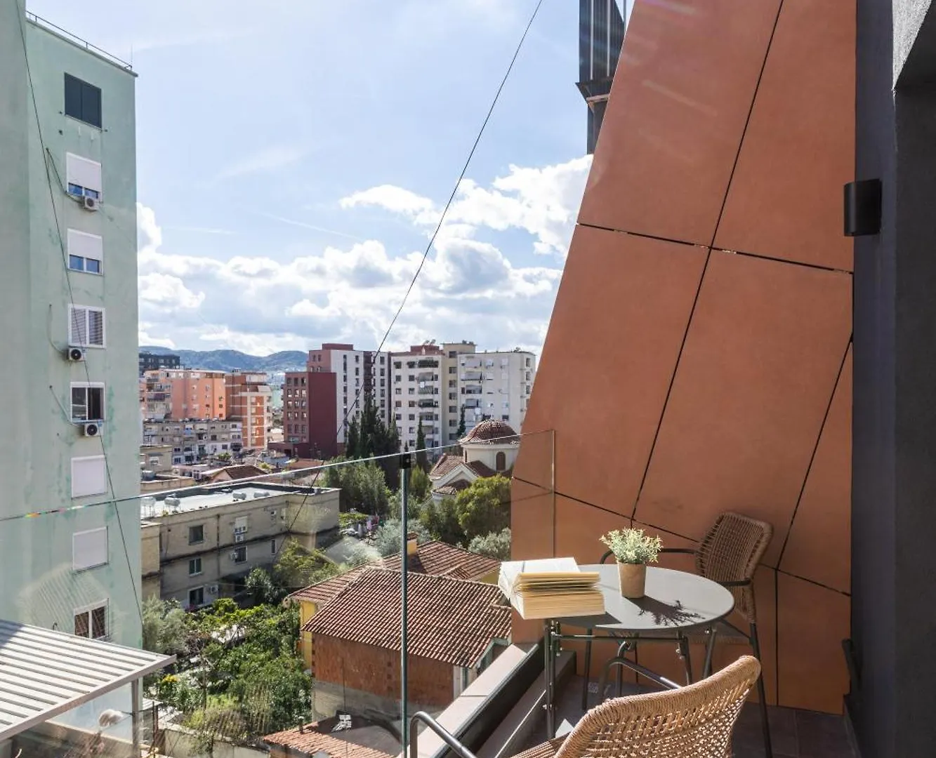 Hotel apartamentowy Ener Studios Tirana